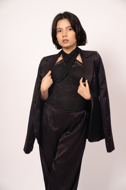 The Mistress – Black