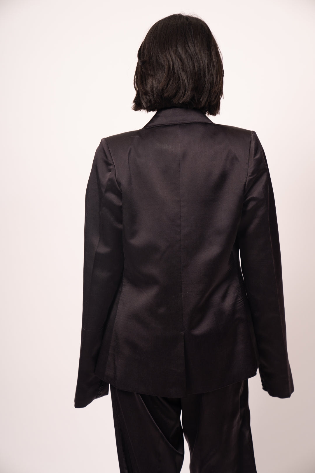 The Mistress – Black