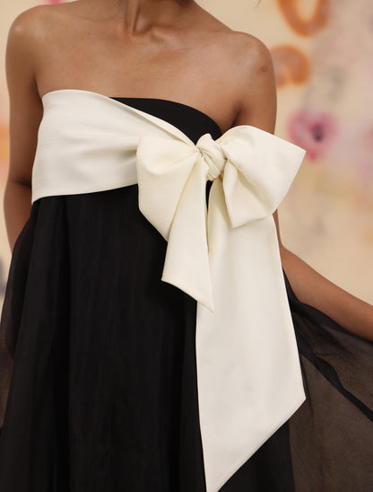 Cloud Hem Bow Skirt in black with ivory contrast bow waistband