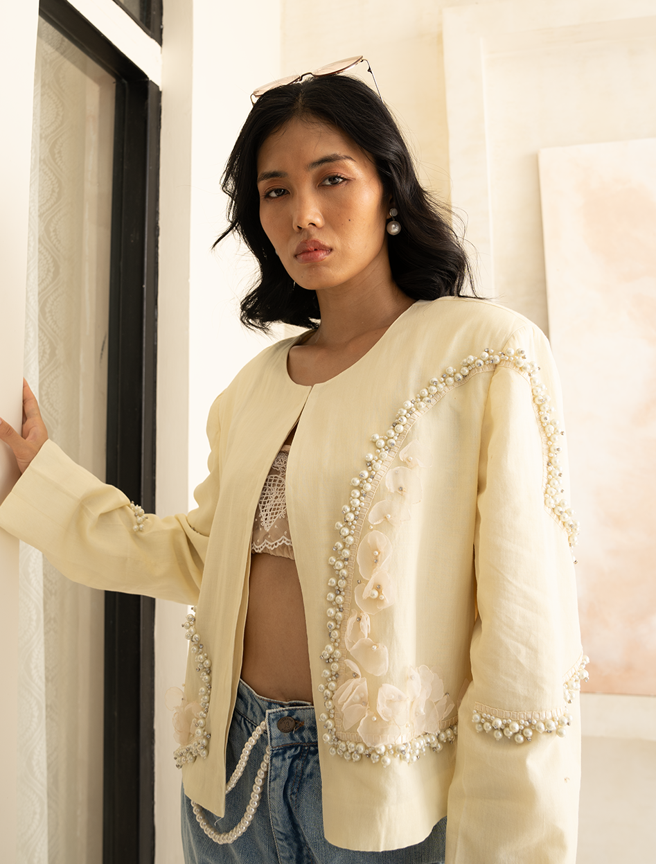 Blonde Wood Heart Jacket in blondewood styled with blue denim